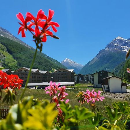 Haus Artemis Lägenhet Saas-Grund Exteriör bild